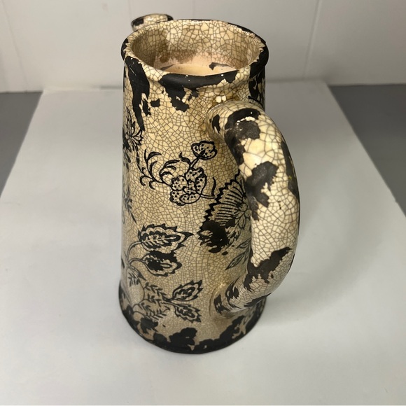 Distressed Crackling Ceramic Watering Can Vase - Picture 4 of 6